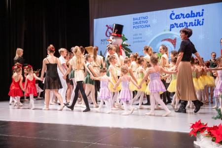 Ples okrog snežaka -11.12.2022 - Valter Leban-7220